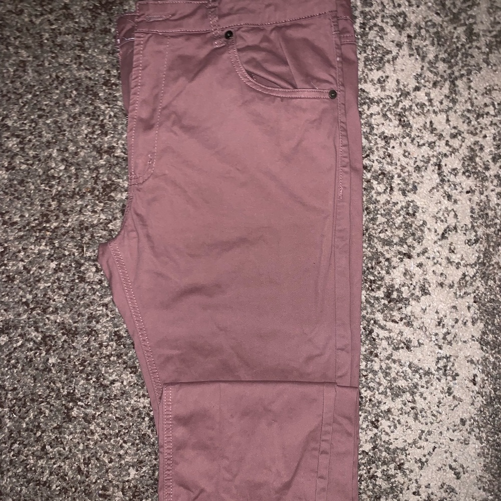 Men’s slim flex fit pants